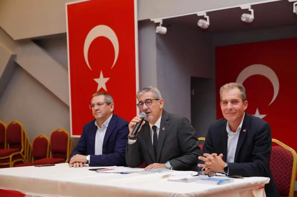 CHP Balıkesir İl Başkanlığı üye toplantılarına Ayvalık ile devam etti.