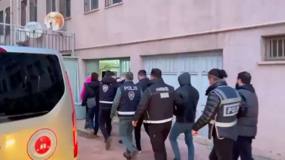 Balıkesir’de 8 uyuşturucu tacirleri tutuklandı