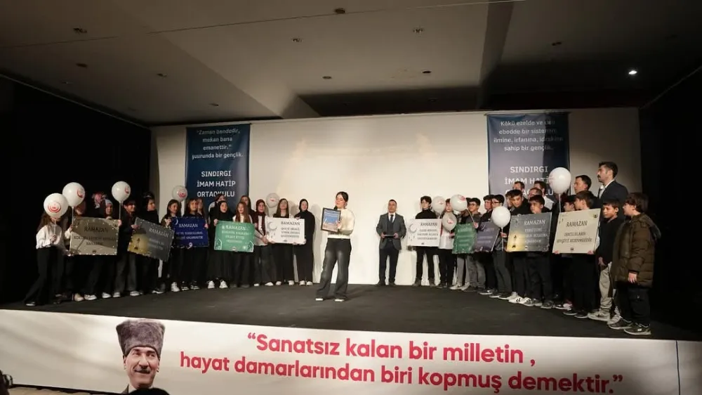 Sındırgı’da öğrenciler 