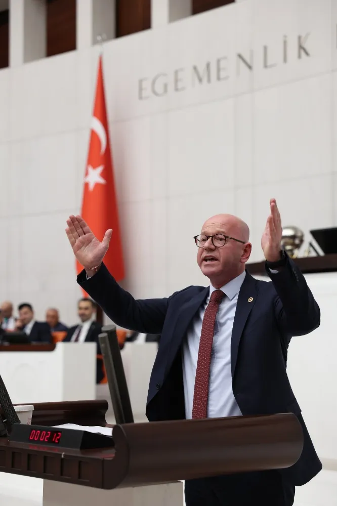 CHP’Lİ SERKAN SARI: SÜT ÜRETİCİSİ KAN AĞLIYOR
