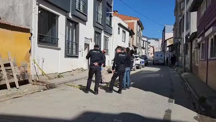 Edremit’te yüksekten düşen şahıs hayatını kaybetti