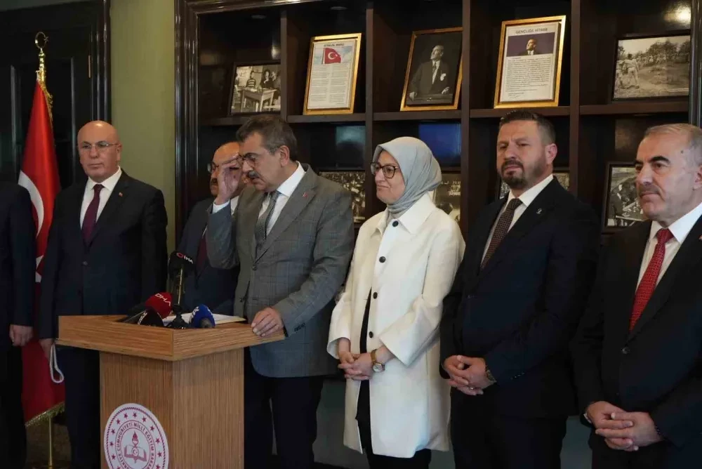 Bakan Tekin: 
