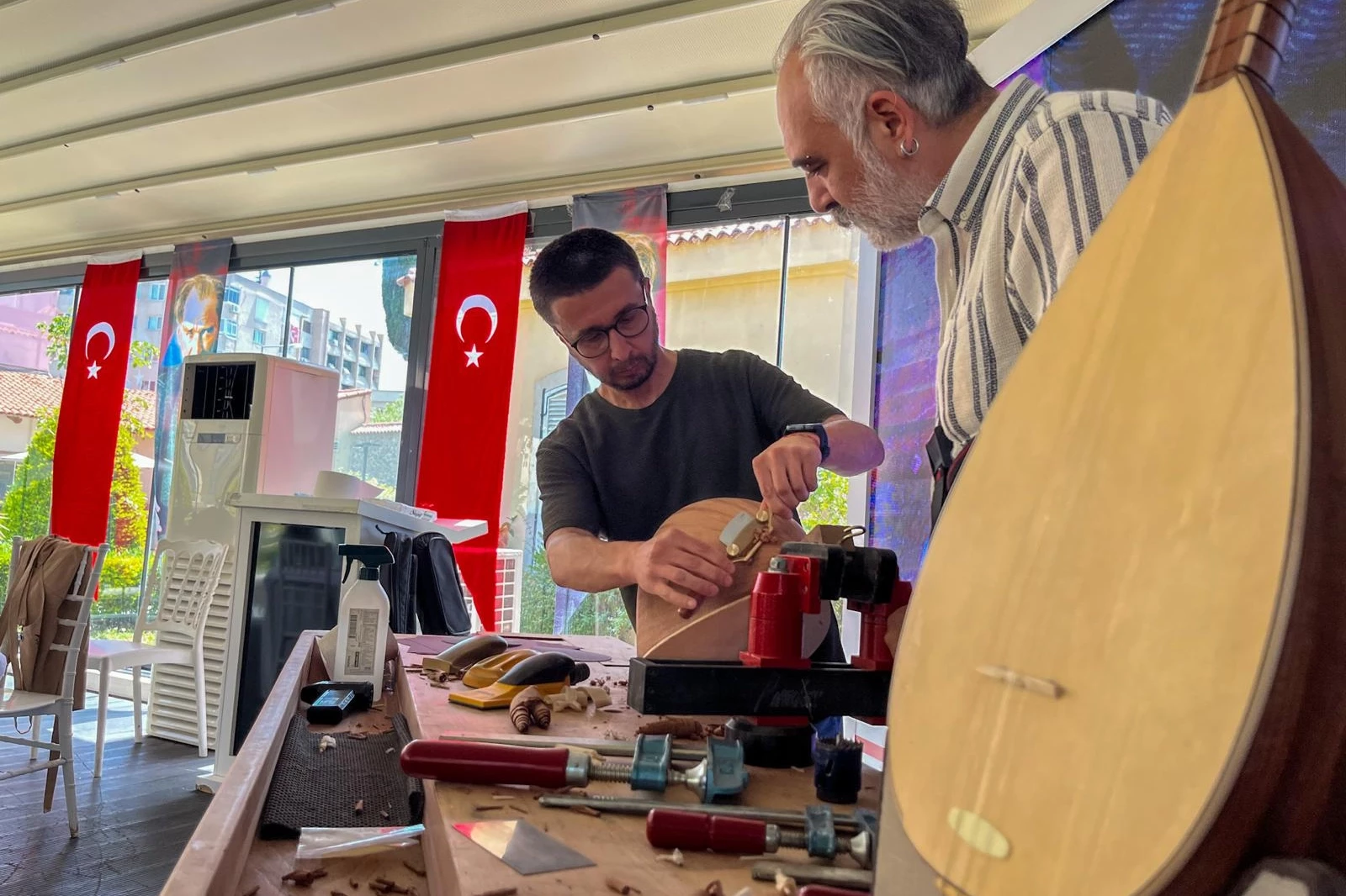 Bornova’da Çalgı Yapım Çalıştayı büyük ilgi gördü