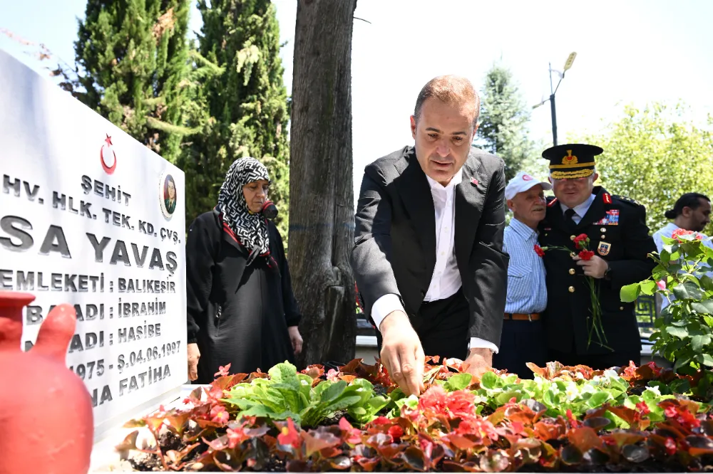BÜYÜKŞEHİRDEN ŞEHİTLİKLERE DETAYLI BAKIM