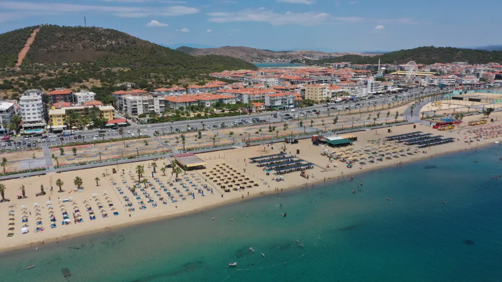 Büyükşehir’den plajlara benzersiz hizmet